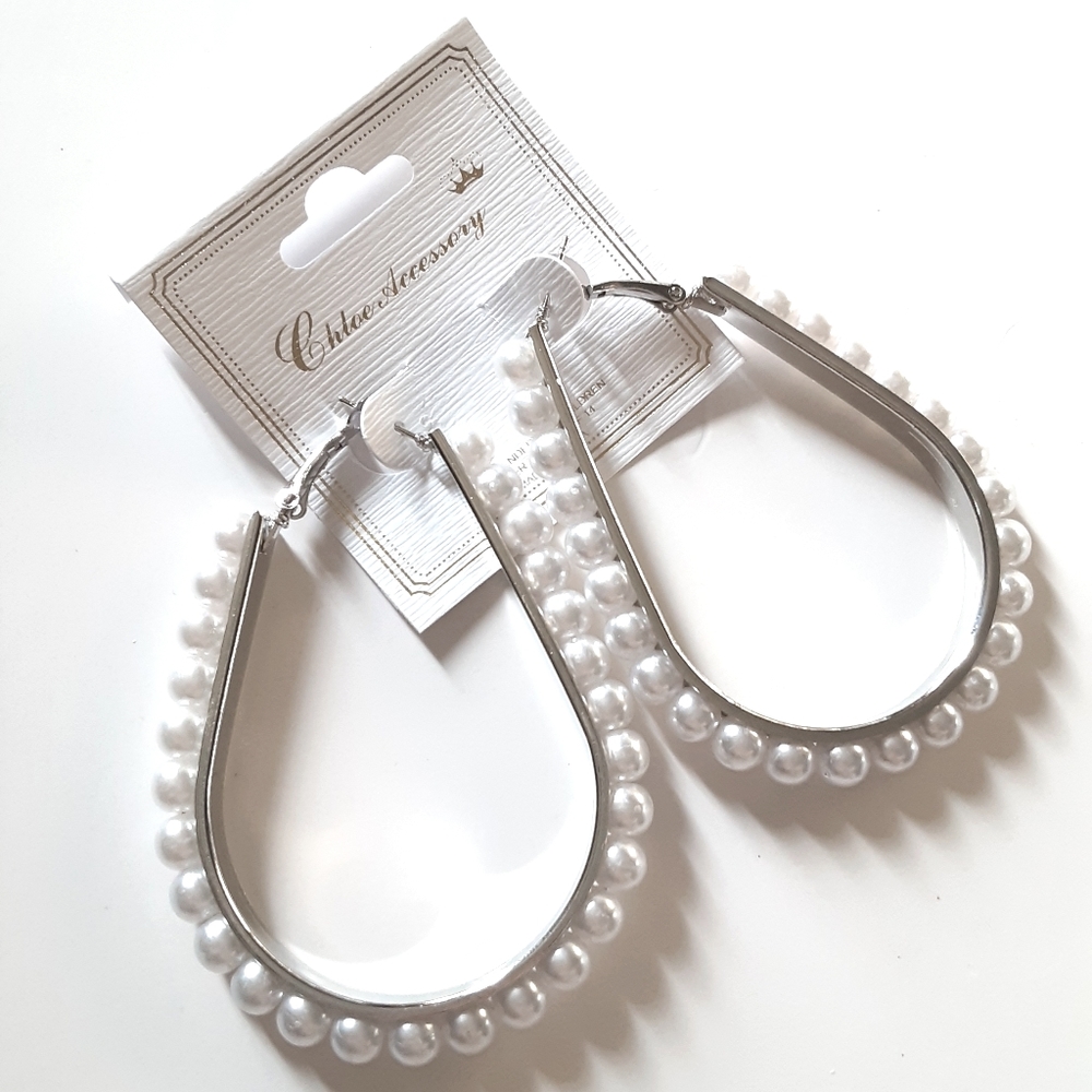 Chloe Accessory Big Pearls Hoop Earrings